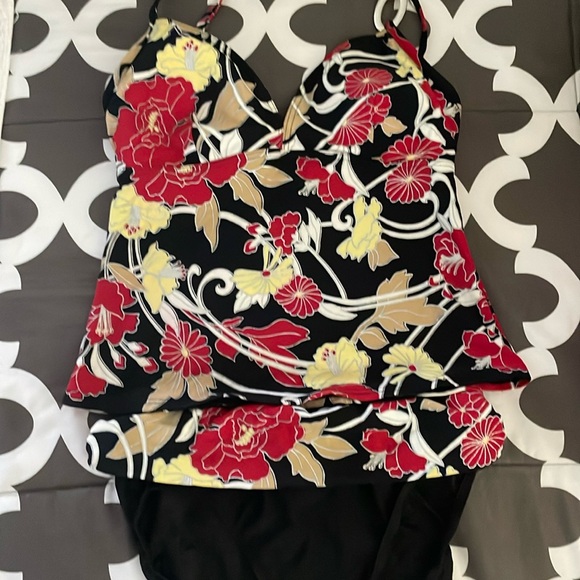 Be Creative Tankini - Picture 1 of 8